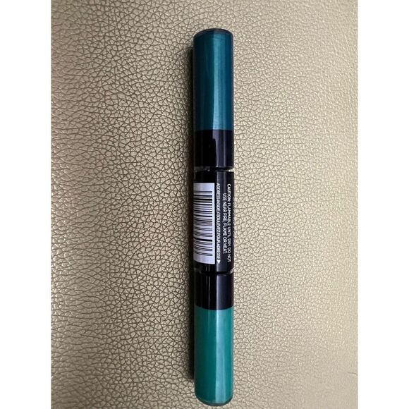 Loreal‎ Infallible Paints Eyeshadow - 309 - Mint Detox - Picture 3 of 4